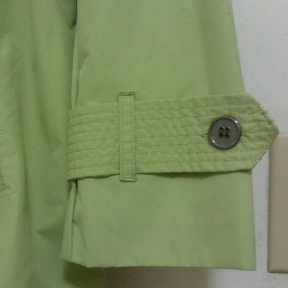 Faded Glory Rain Coat - Picture 4 of 6